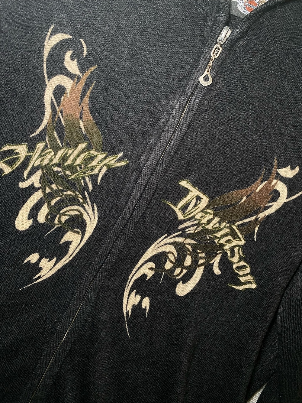 Womens L Y2K Harley Davidson Black Lightweight Hooded Zip Up Tribal Style - Picture 2 of 9